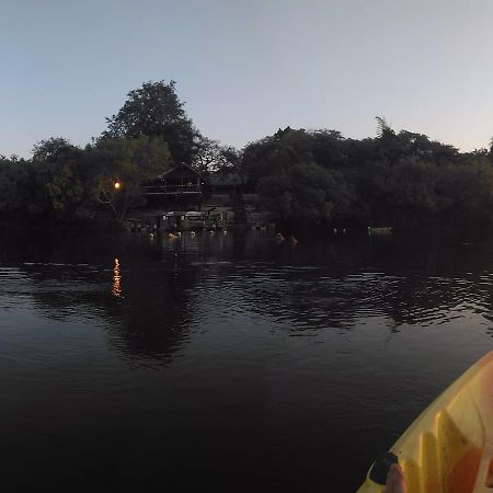Caprivi Houseboat Safari Lodge Katima Mulilo Bagian luar foto