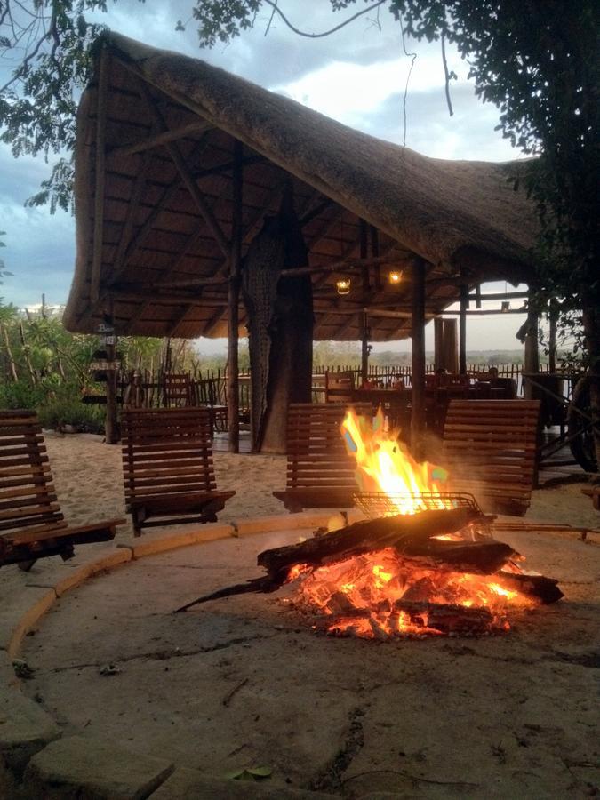 Caprivi Houseboat Safari Lodge Katima Mulilo Bagian luar foto